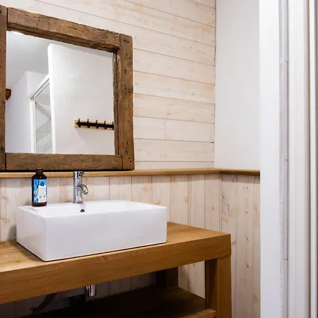 De La La Haute Bouliere Saint-Herblon