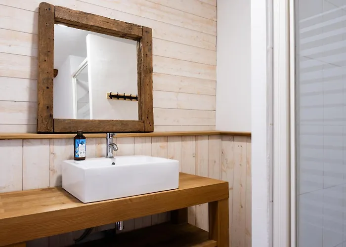 De La La Haute Bouliere Saint-Herblon